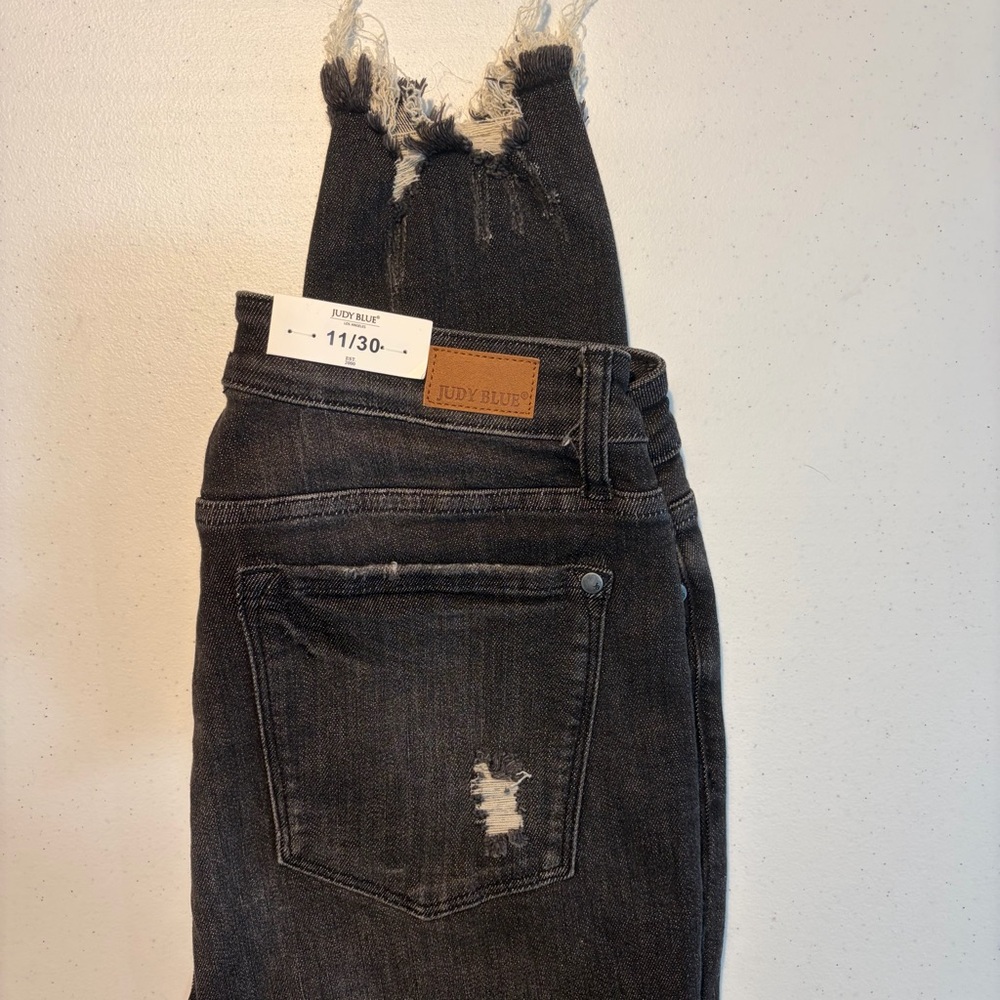 NWT Judy Blue Destroy Button Fly Black Skinny Jeans - Picture 4 of 12
